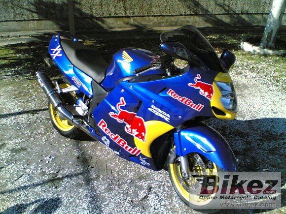 1998 honda cbr 1100 xx super blackbird photo